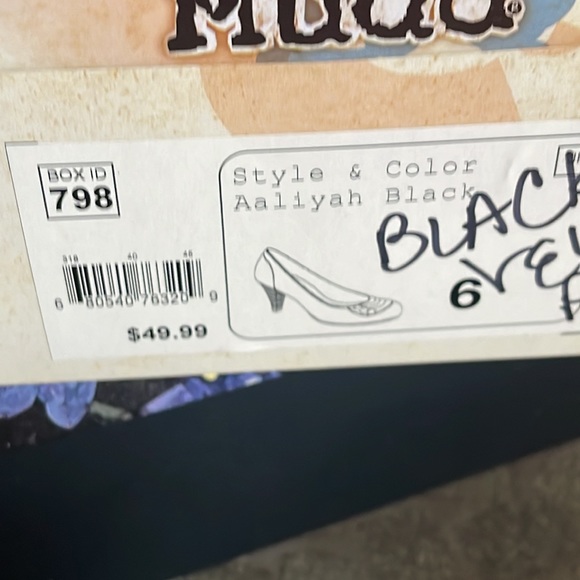 Mudd Black Dressy Pumps - Picture 6 of 6